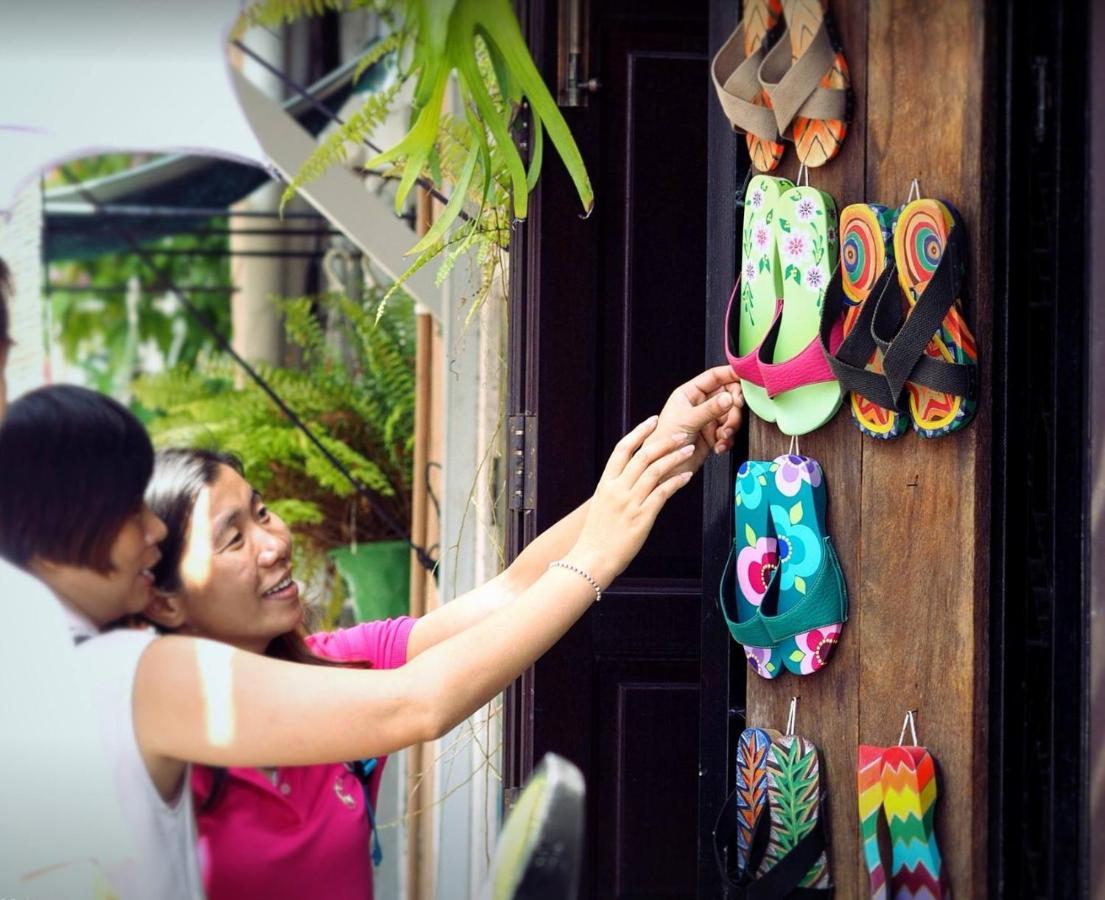 The Shore Walking 10 Mins To Jonker Streets Malacca Exterior photo