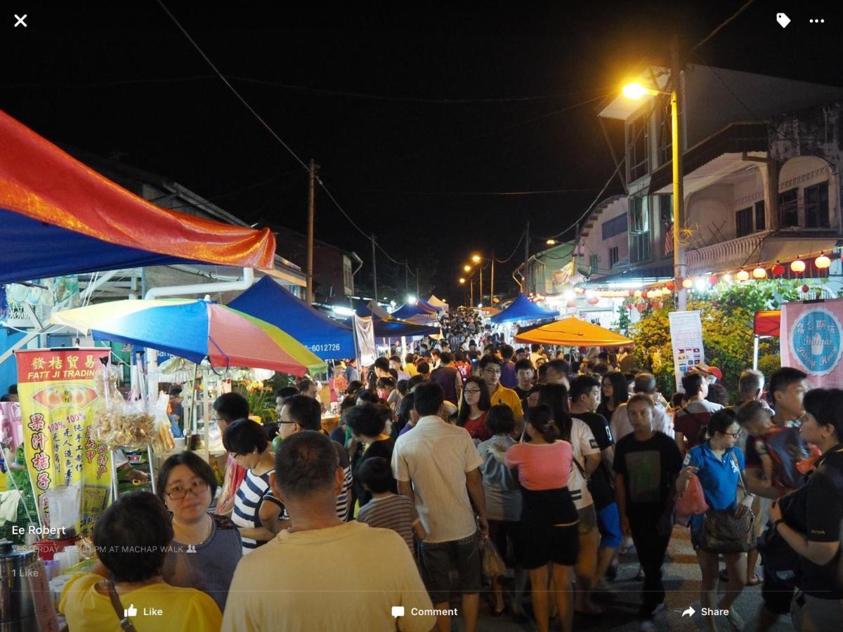 The Shore Walking 10 Mins To Jonker Streets Malacca Exterior photo