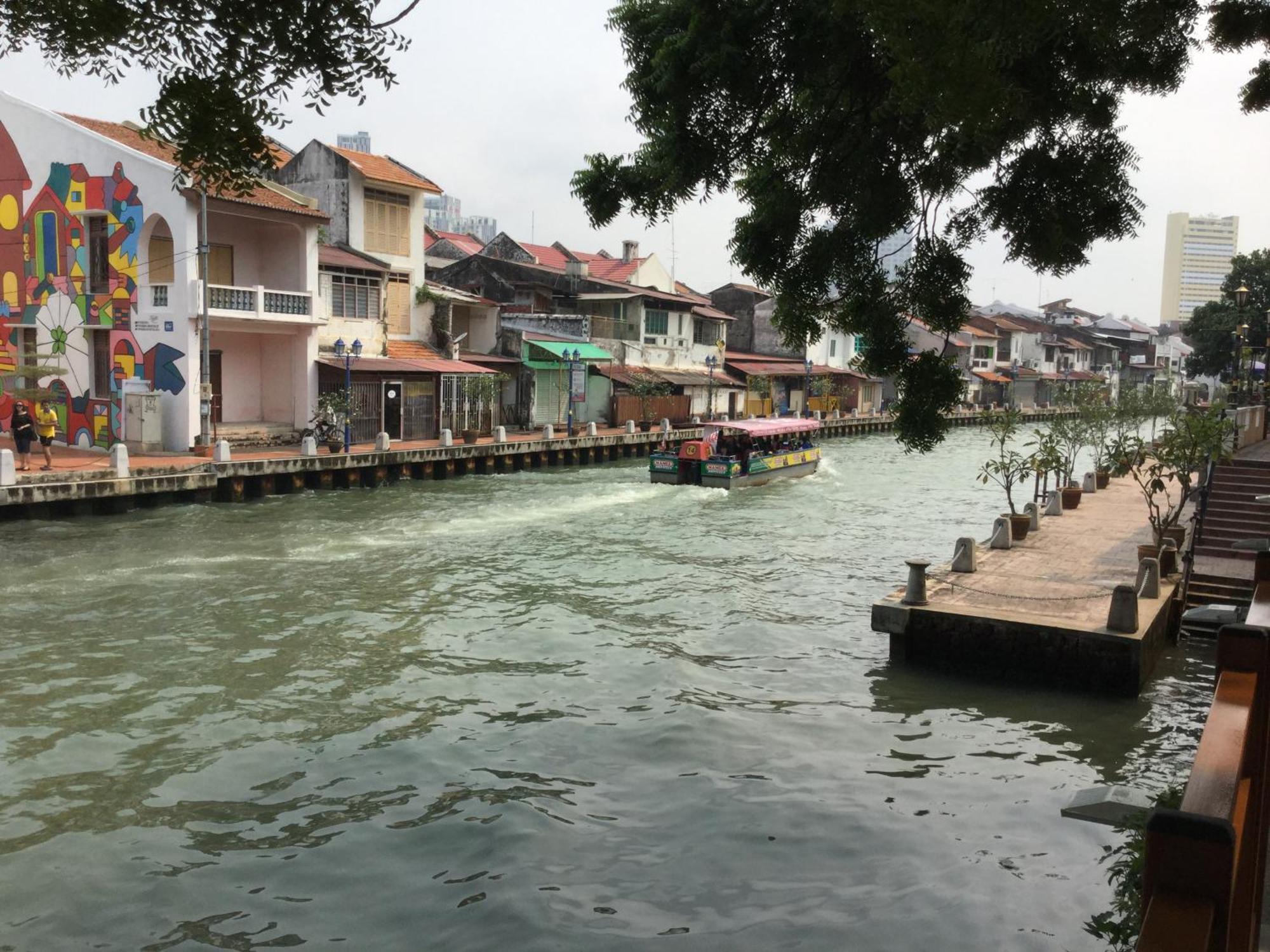 The Shore Walking 10 Mins To Jonker Streets Malacca Exterior photo